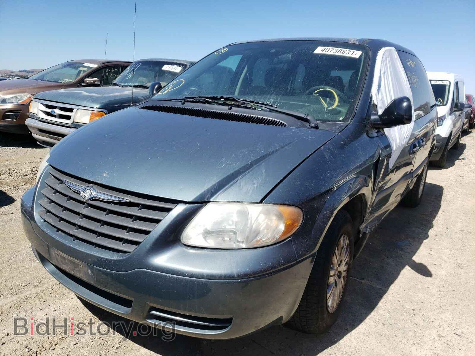 2006 CHRYSLER MINIVAN - VIN: 1A4GP45R56B674824 - Фото 2