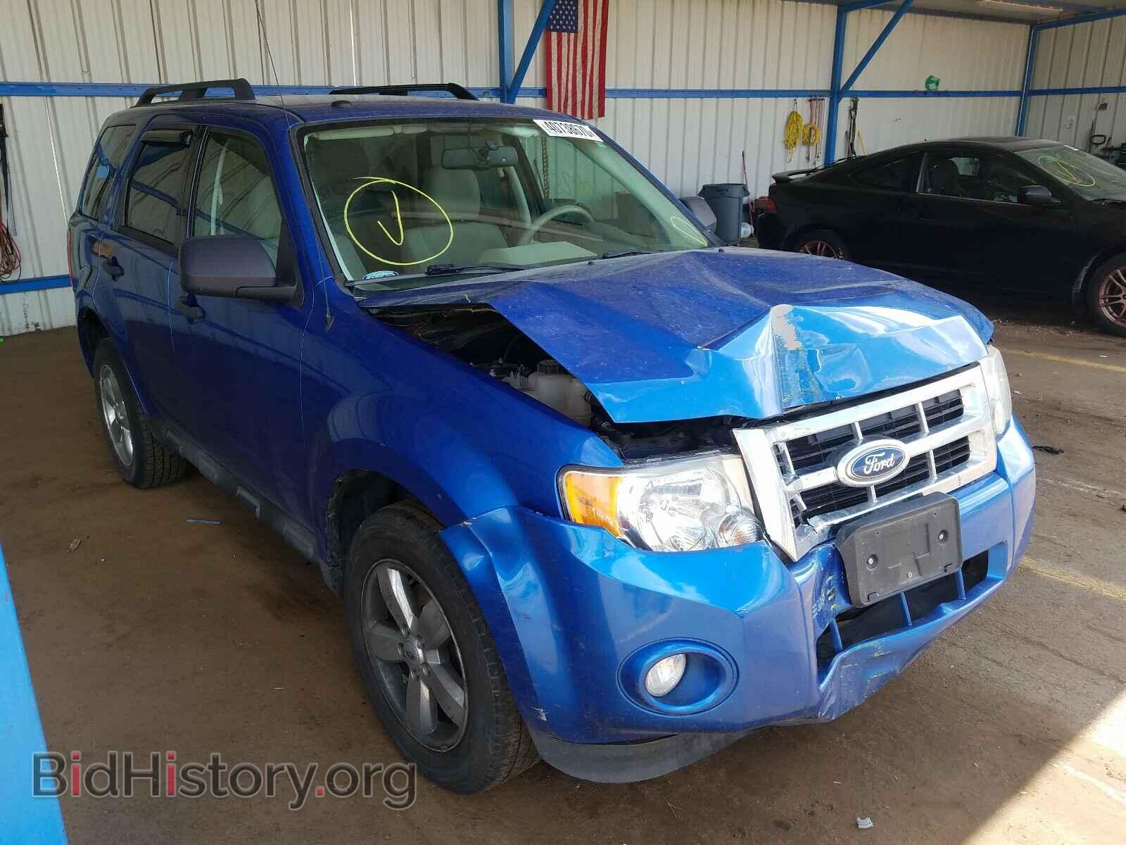 Photo 1FMCU0D77BKB19255 - FORD ESCAPE 2011