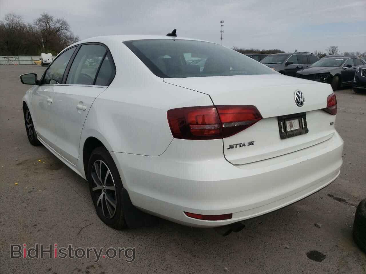 2017 VOLKSWAGEN JETTA - VIN: 3VWDB7AJ0HM242742 - Фото 3