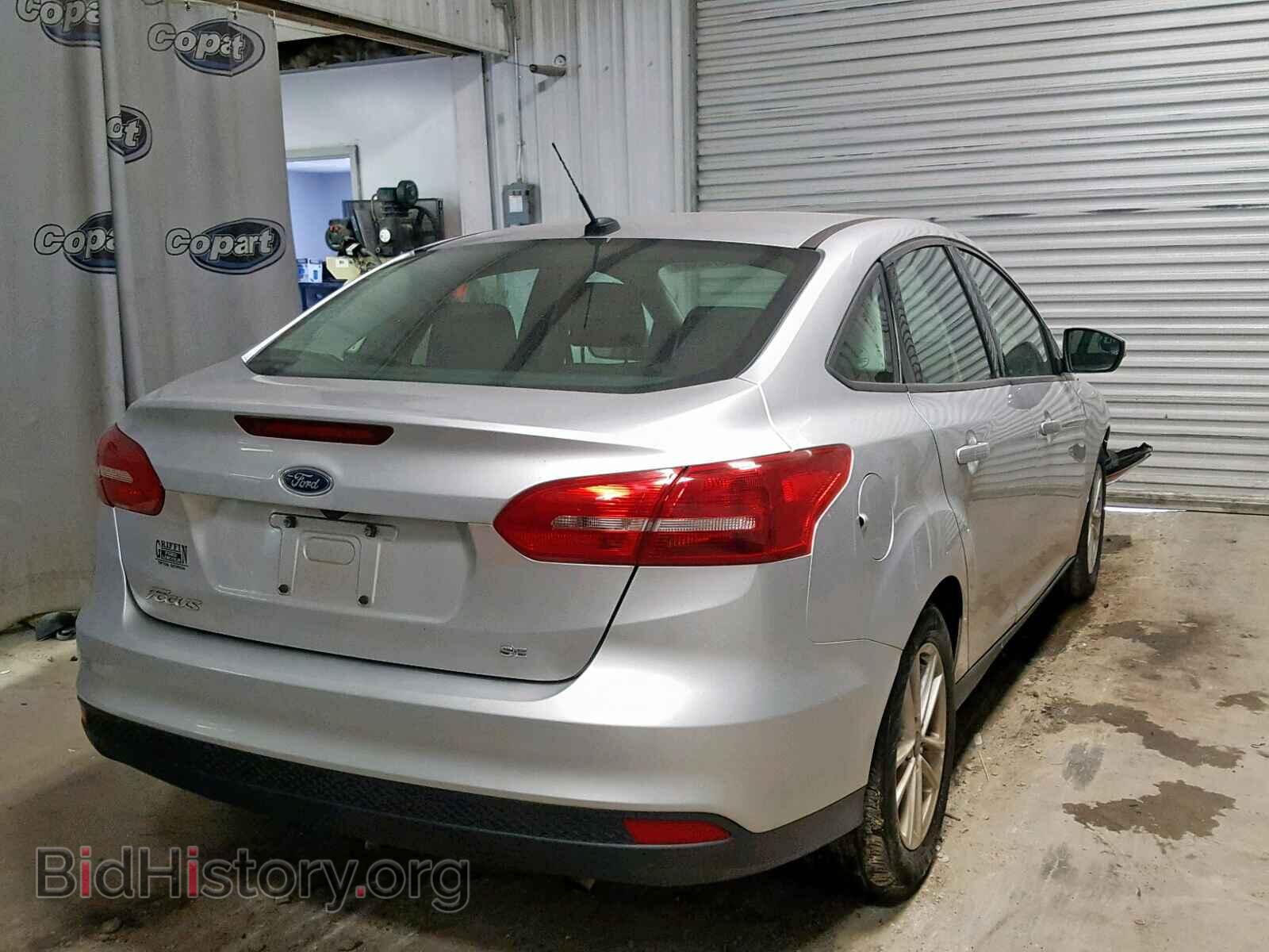 2017 FORD FOCUS SE - VIN: 1FADP3F2XHL317145 - Фото 4