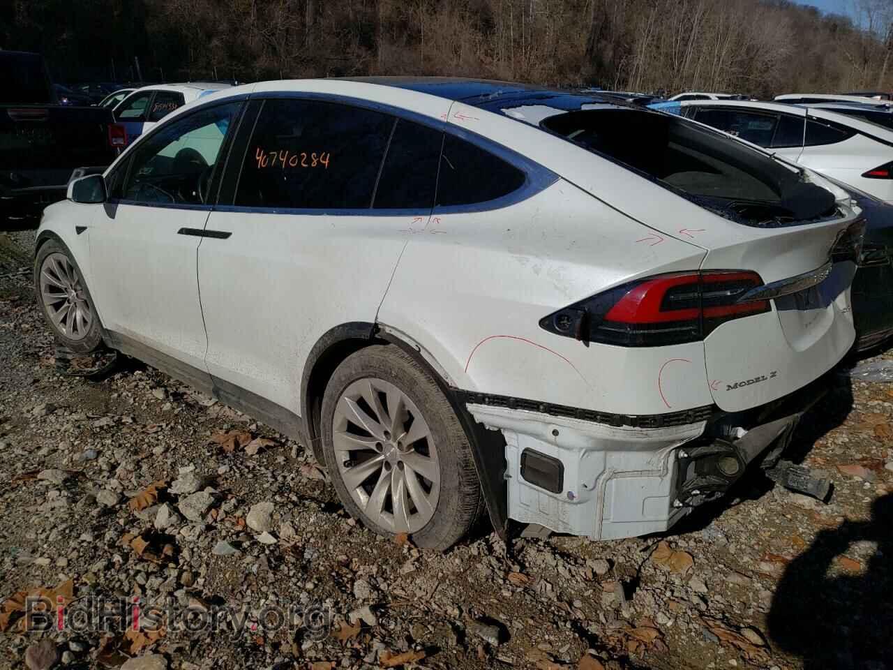 2017 TESLA MODEL X - VIN: 5YJXCDE20HF044424 - Photo 2