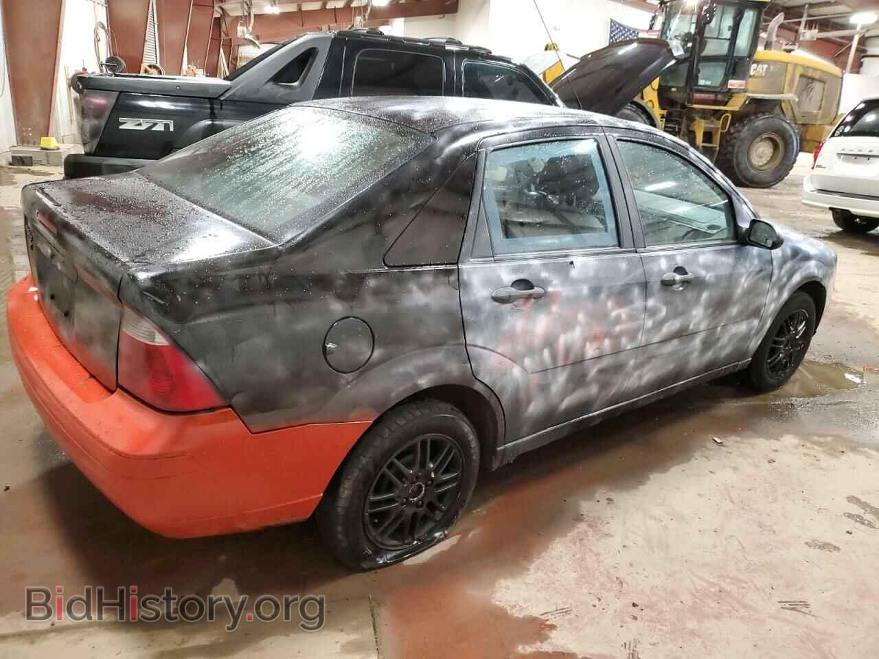 2007 FORD FOCUS - VIN: 1FAHP34N27W103472 - Фото 3
