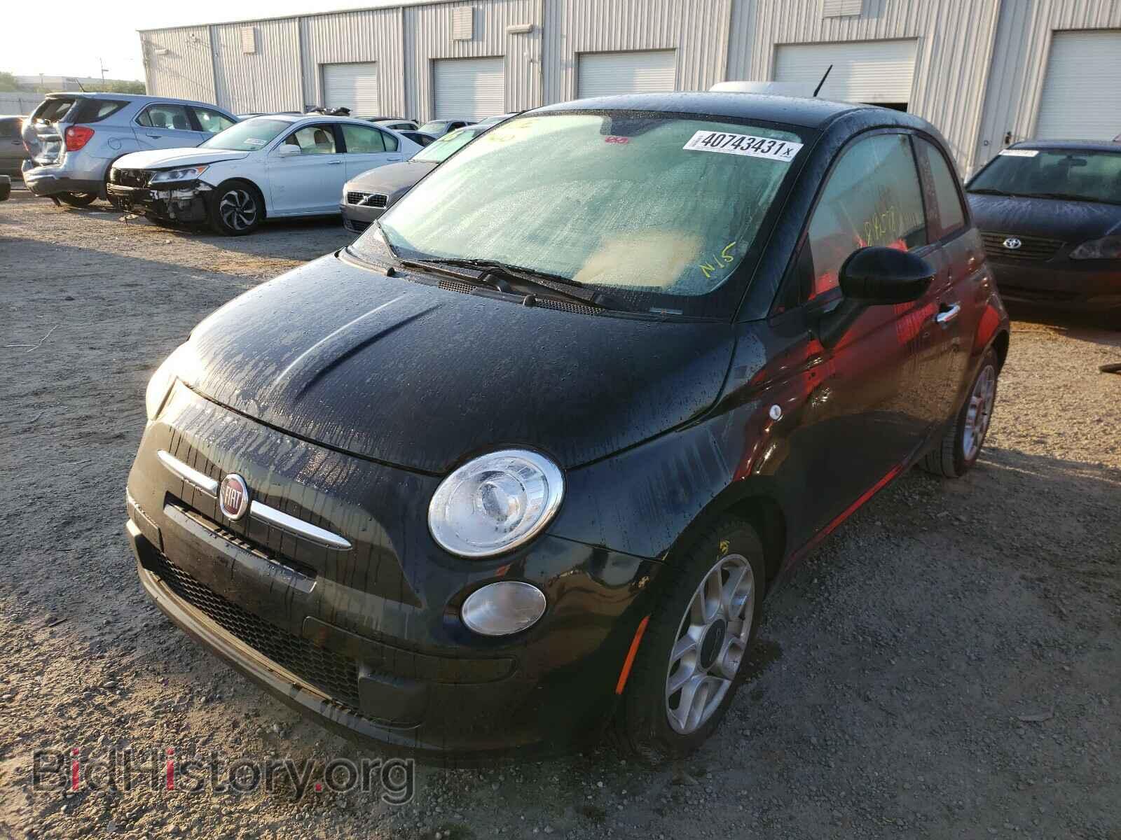 2015 FIAT 500 - VIN: 3C3CFFAR7FT607749 - Photo 2