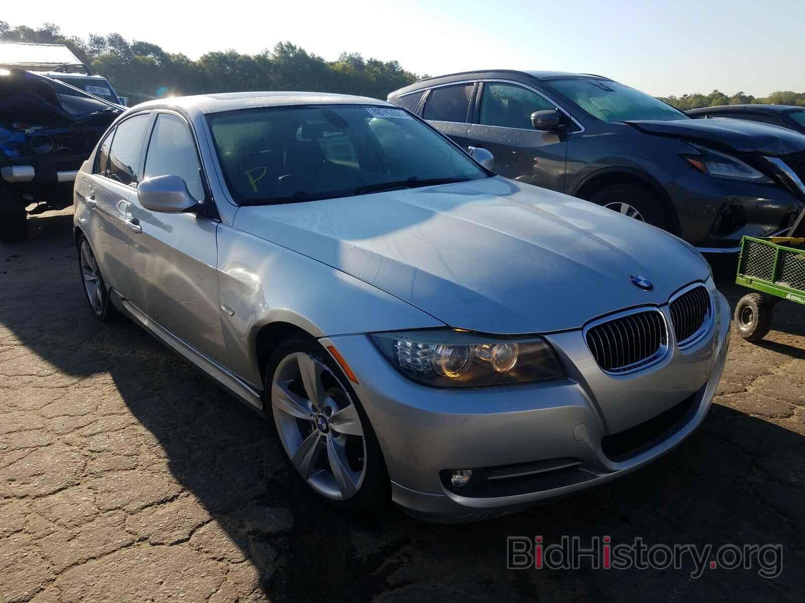 Photo WBAPM73589A366280 - BMW 3 SERIES 2009