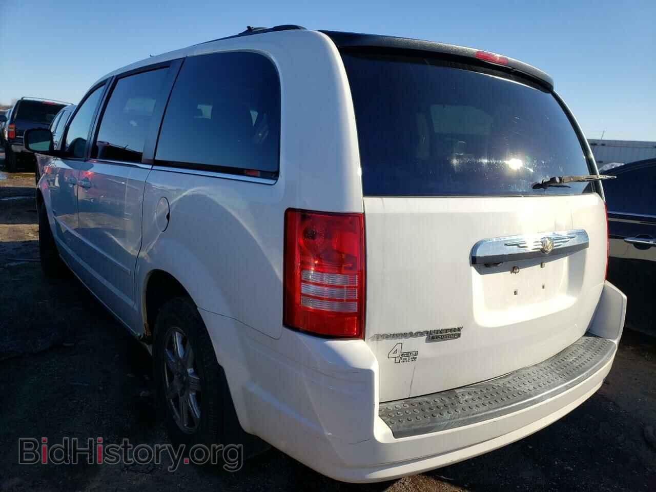2008 CHRYSLER MINIVAN - VIN: 2A8HR54P28R709987 - Фото 2