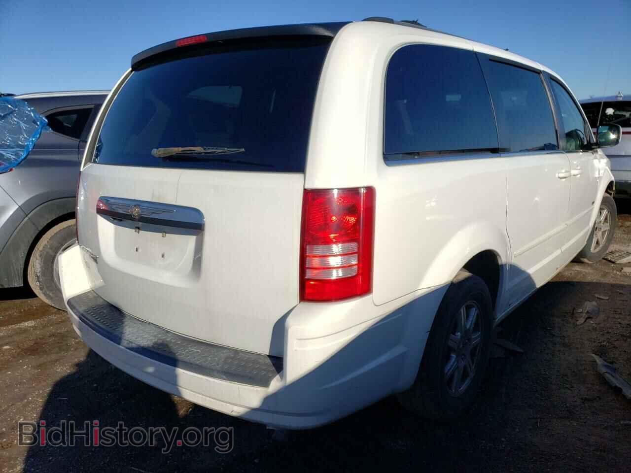 2008 CHRYSLER MINIVAN - VIN: 2A8HR54P28R709987 - Фото 3