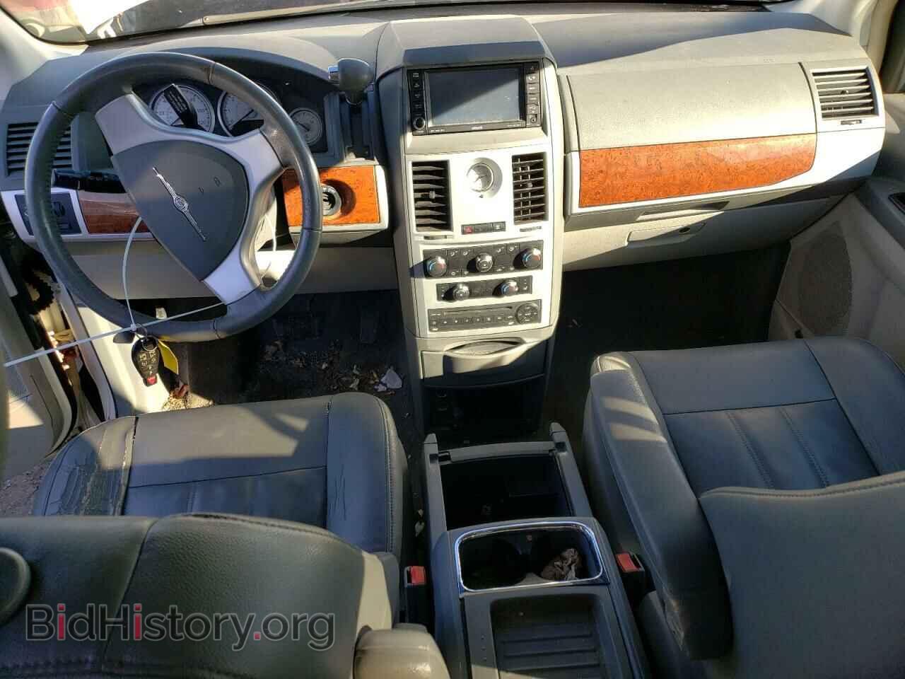 2008 CHRYSLER MINIVAN - VIN: 2A8HR54P28R709987 - Фото 8