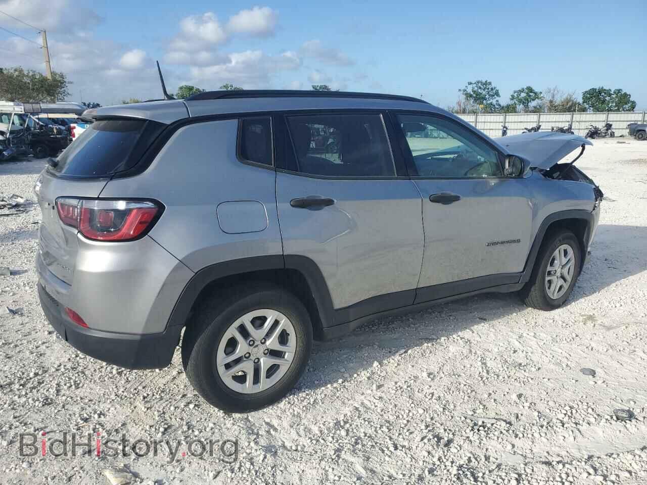2018 JEEP COMPASS - VIN: 3C4NJCAB8JT223900 - Фото 3