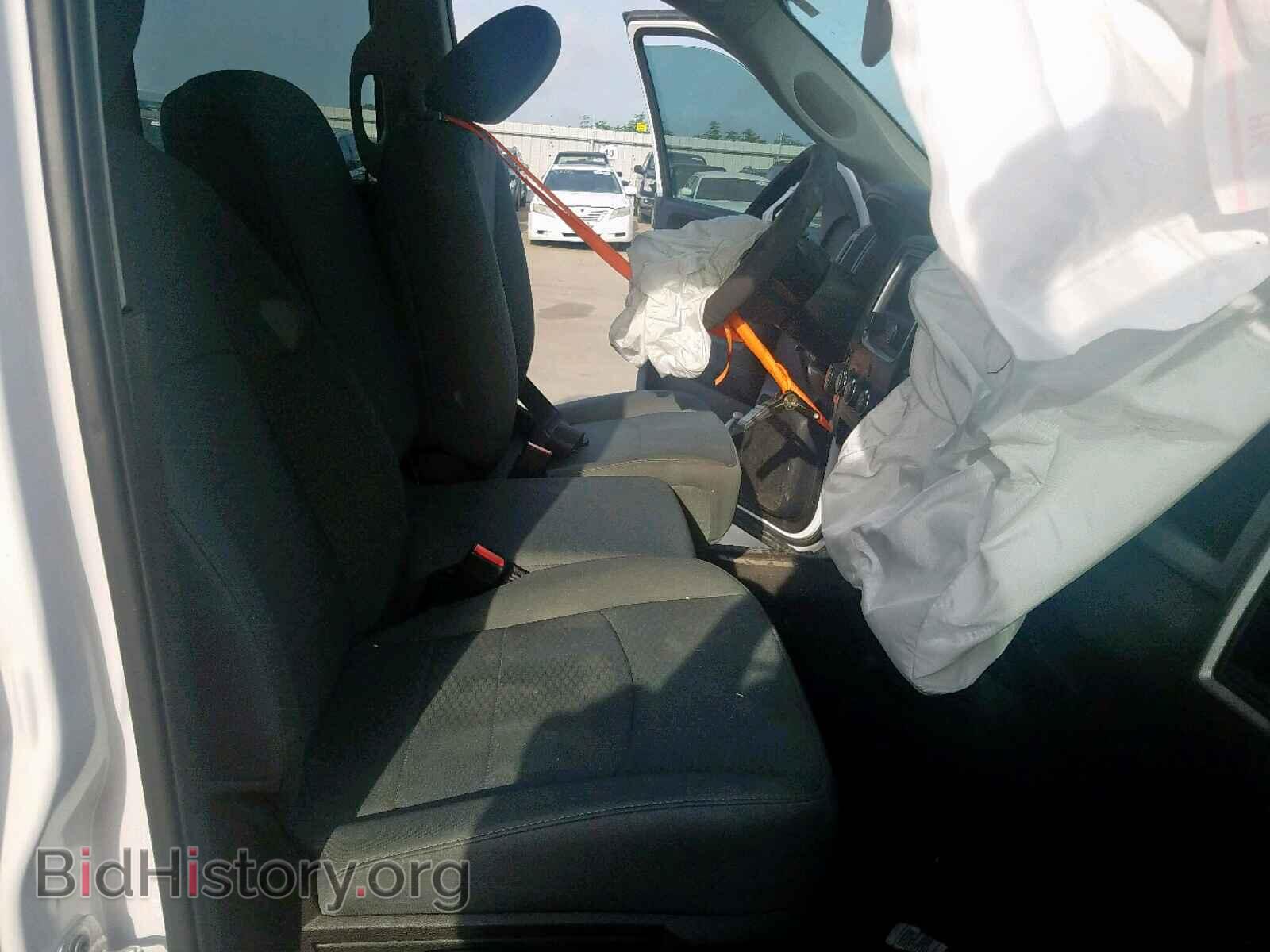 2017 RAM 1500 ST - VIN: 1C6RR6FG1HS636728 - Фото 5