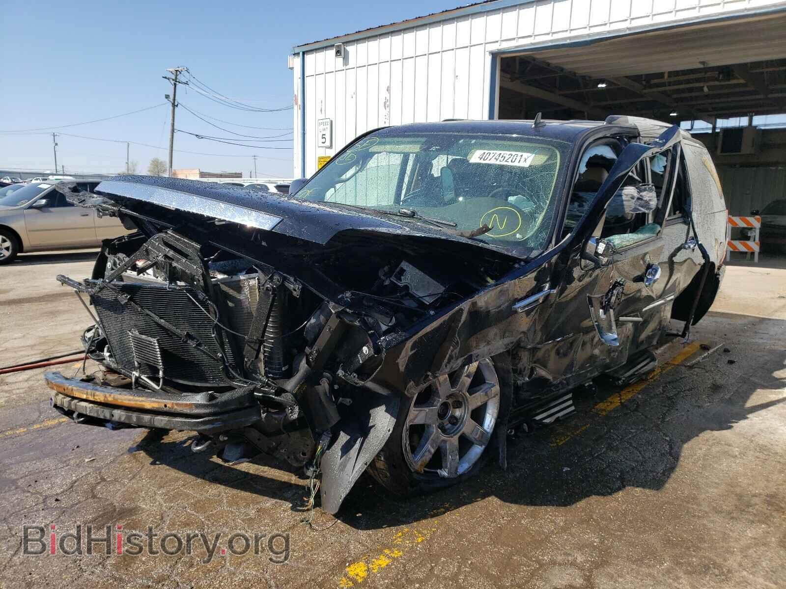 2011 CADILLAC ESCALADE - VIN: 1GYS4BEF0BR230524 - Фото 2