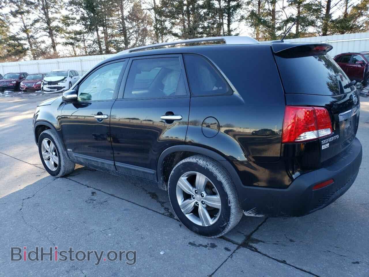 2012 KIA SORENTO - VIN: 5XYKUDA2XCG198833 - Фото 2