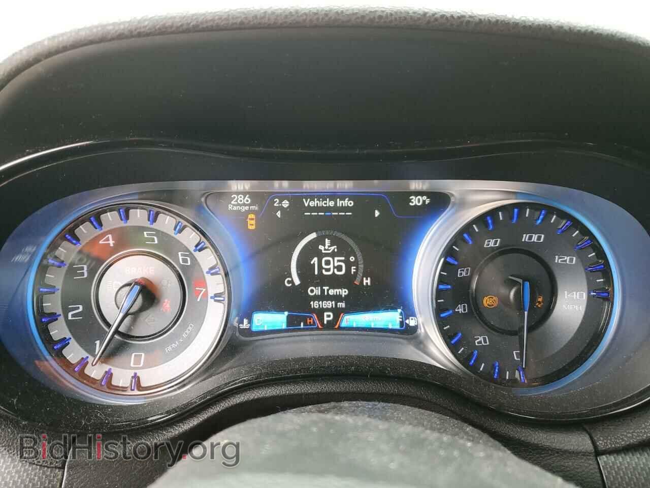 2015 CHRYSLER 300 - VIN: 2C3CCABG8FH755877 - Фото 9