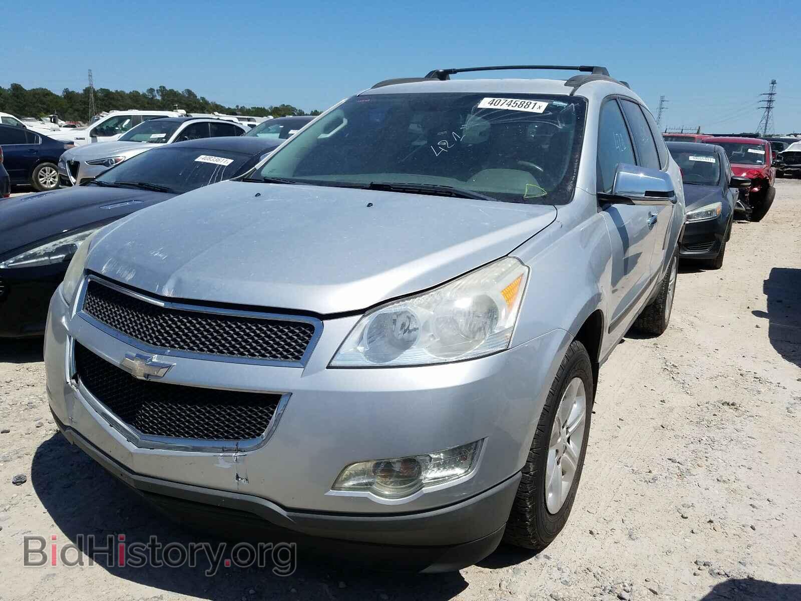 2012 CHEVROLET TRAVERSE - VIN: 1GNKRFED7CJ402360 - Фото 2