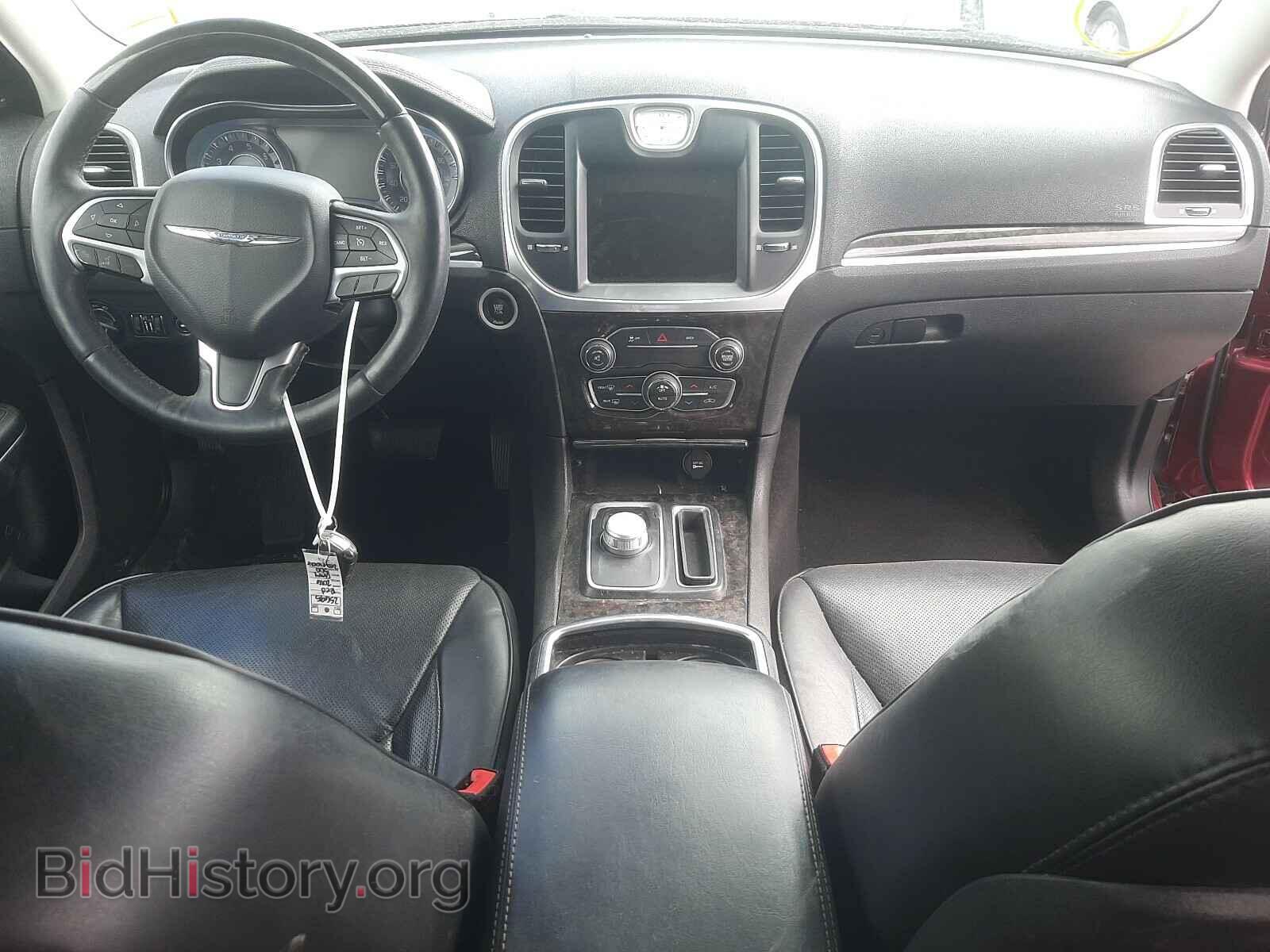 2016 CHRYSLER 300 - VIN: 2C3CCAEG3GH219755 - Фото 9