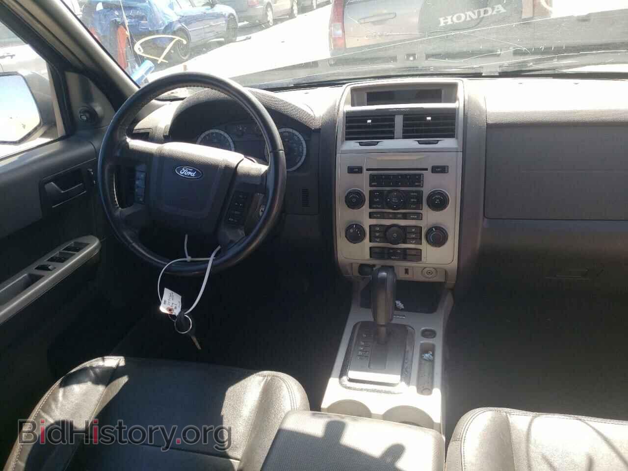 2011 FORD ESCAPE - VIN: 1FMCU9DG9BKA21977 - Фото 9