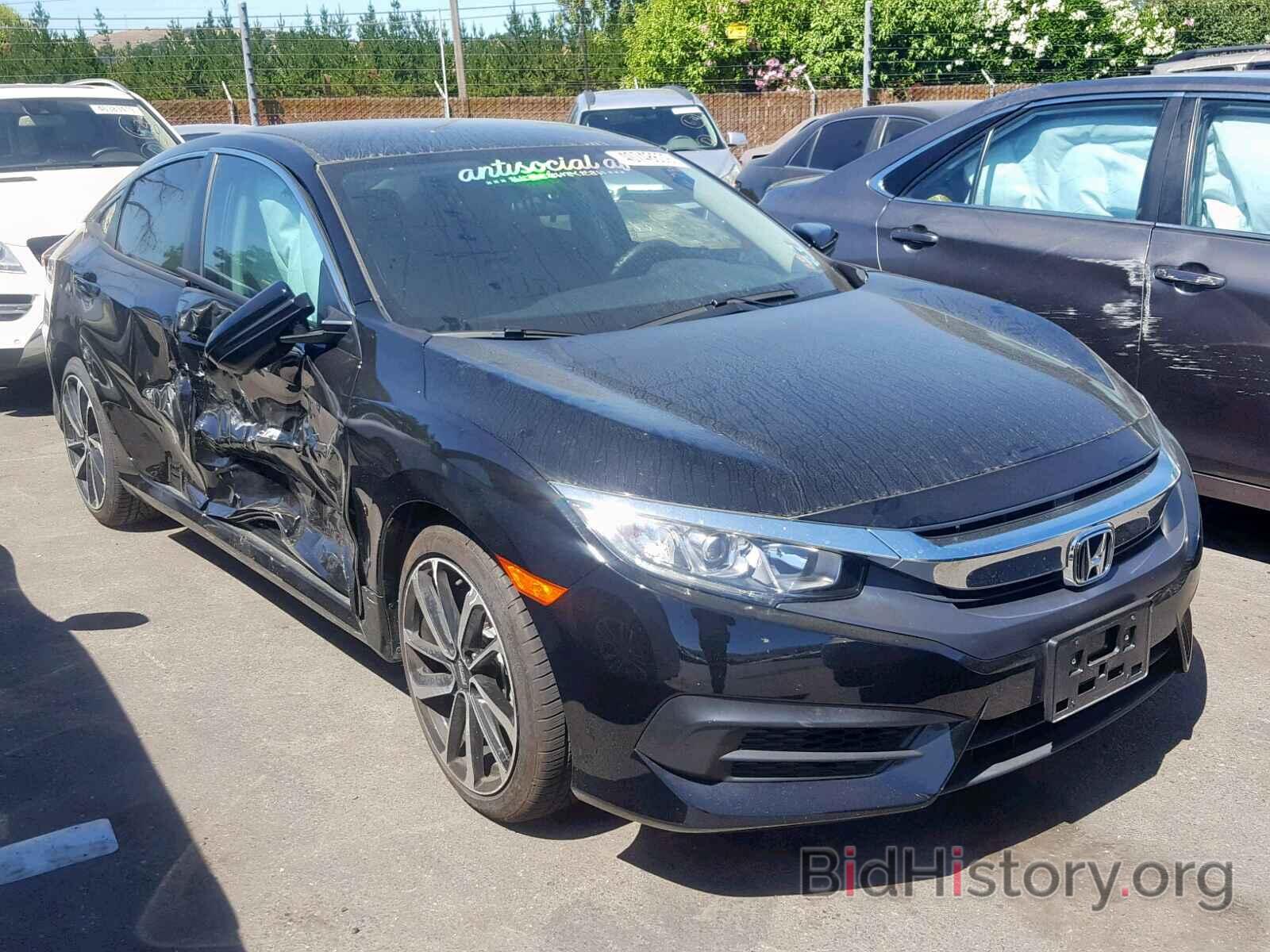 Photo 2HGFC2F54JH598706 - HONDA CIVIC LX 2018