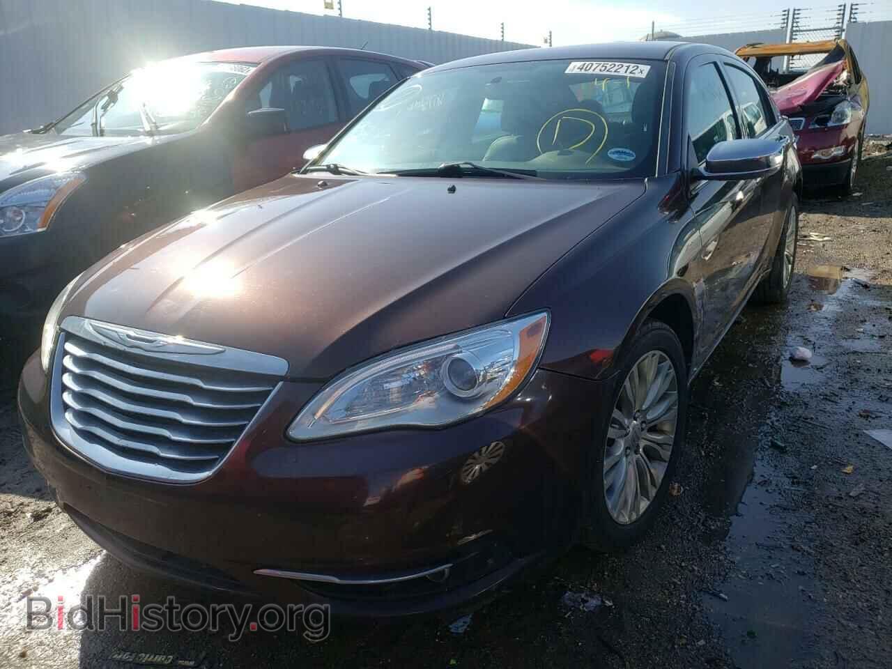 2012 CHRYSLER 200 - VIN: 1C3CCBCB3CN307588 - Photo 2