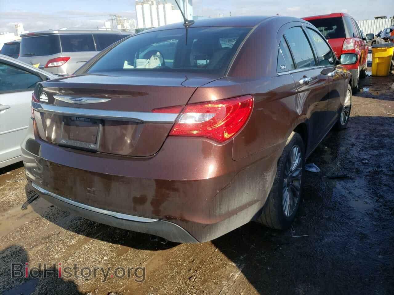 2012 CHRYSLER 200 - VIN: 1C3CCBCB3CN307588 - Photo 4