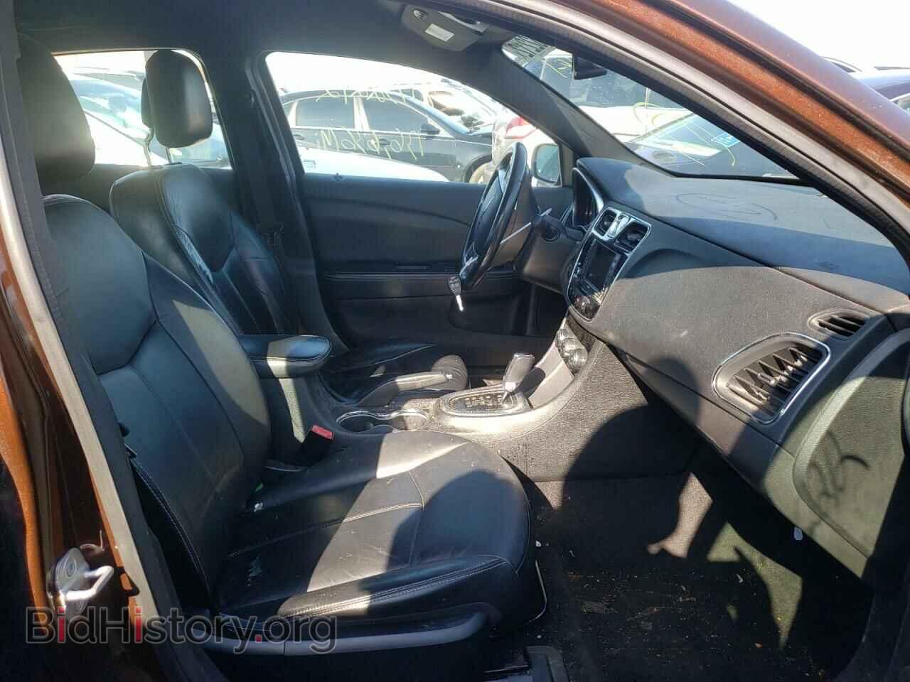 2012 CHRYSLER 200 - VIN: 1C3CCBCB3CN307588 - Photo 5