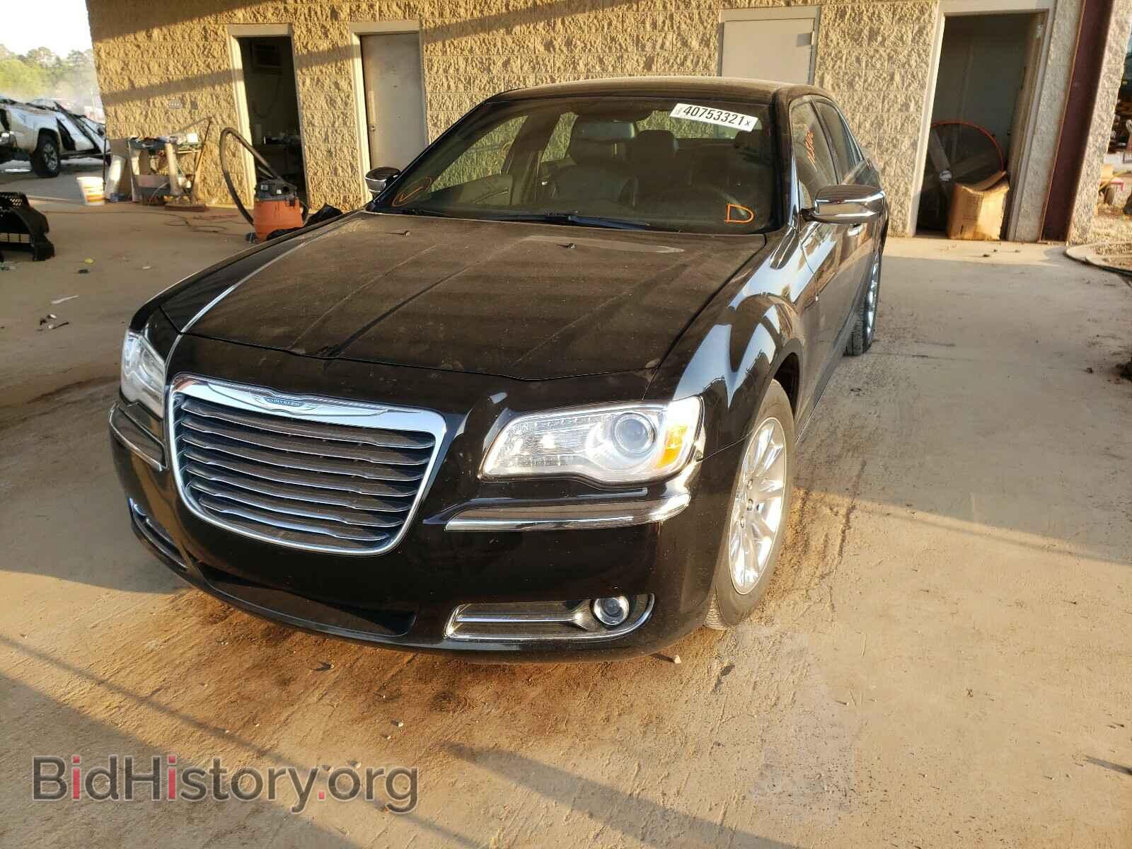 2014 CHRYSLER 300 - VIN: 2C3CCAEG8EH379921 - Фото 2