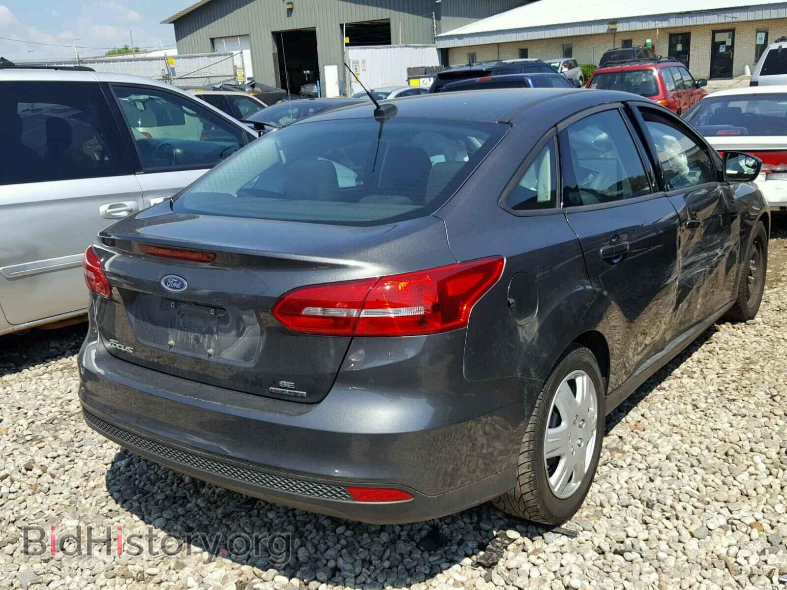 2016 FORD FOCUS - VIN: 1FADP3F2XGL201684 - Photo 4