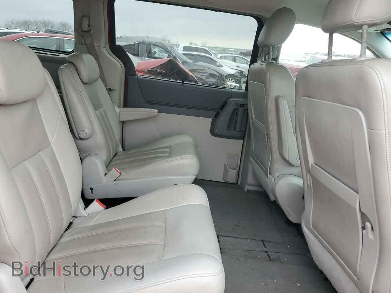 2008 CHRYSLER MINIVAN - VIN: 2A8HR54P98R739214 - Фото 10