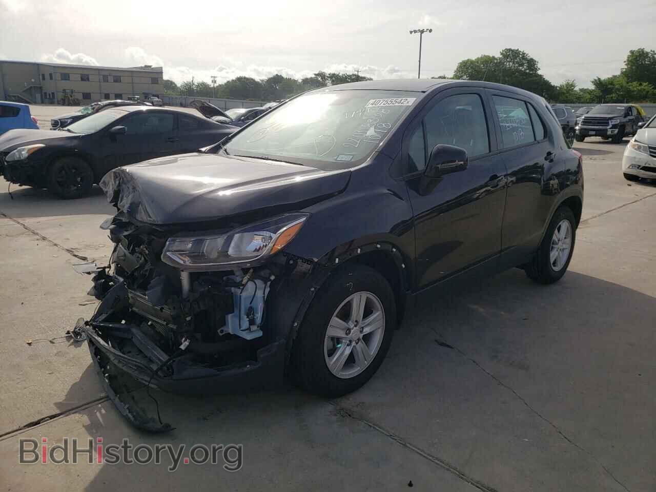 2020 CHEVROLET TRAX - VIN: 3GNCJKSB4LL179422 - Фото 2