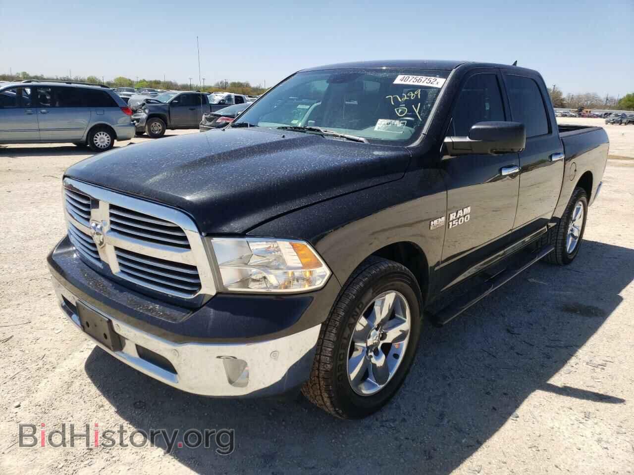 2016 RAM 1500 - VIN: 1C6RR6LT5GS155588 - Фото 2