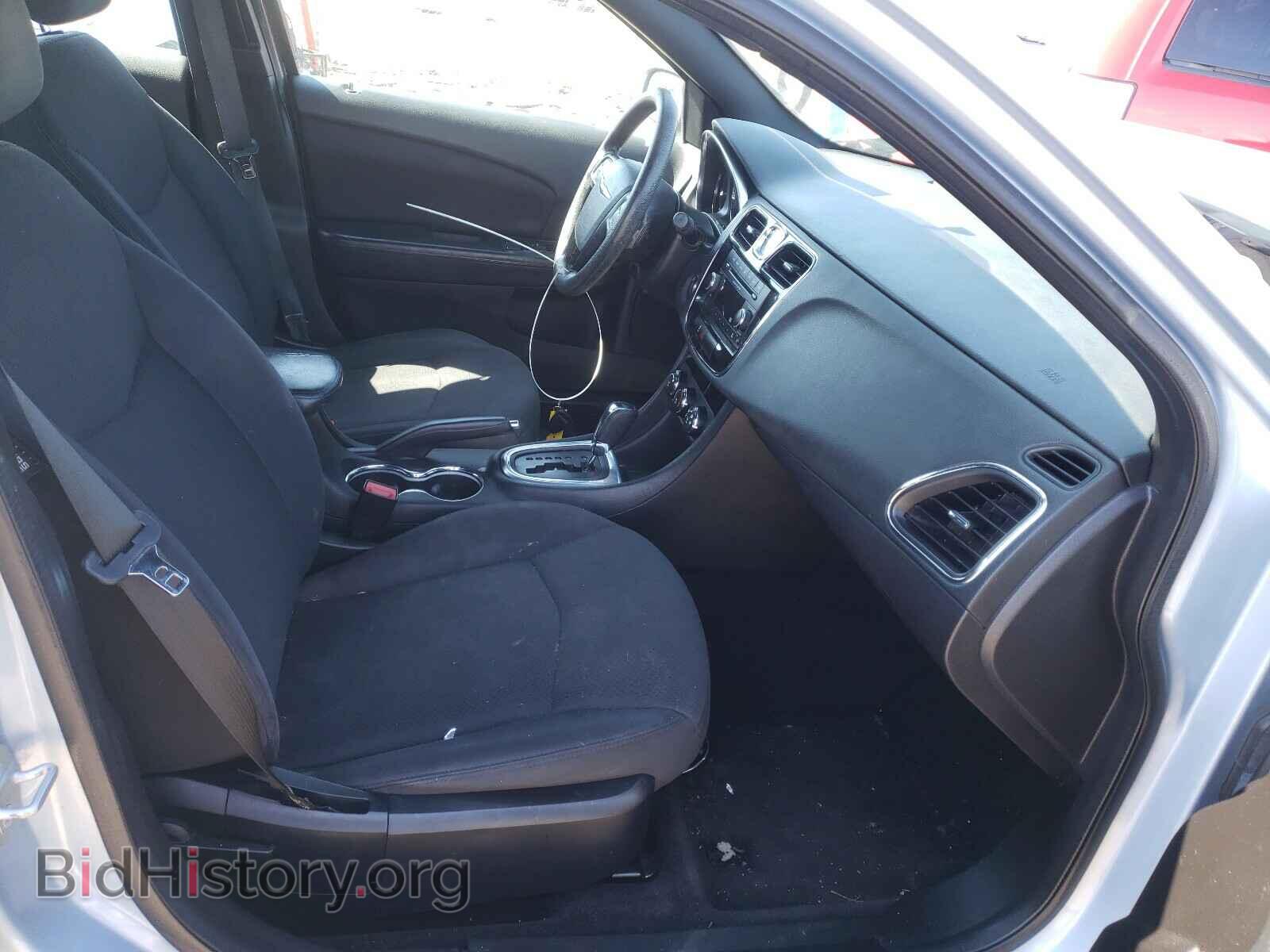 2014 CHRYSLER 200 - VIN: 1C3CCBAB5EN143010 - Фото 5