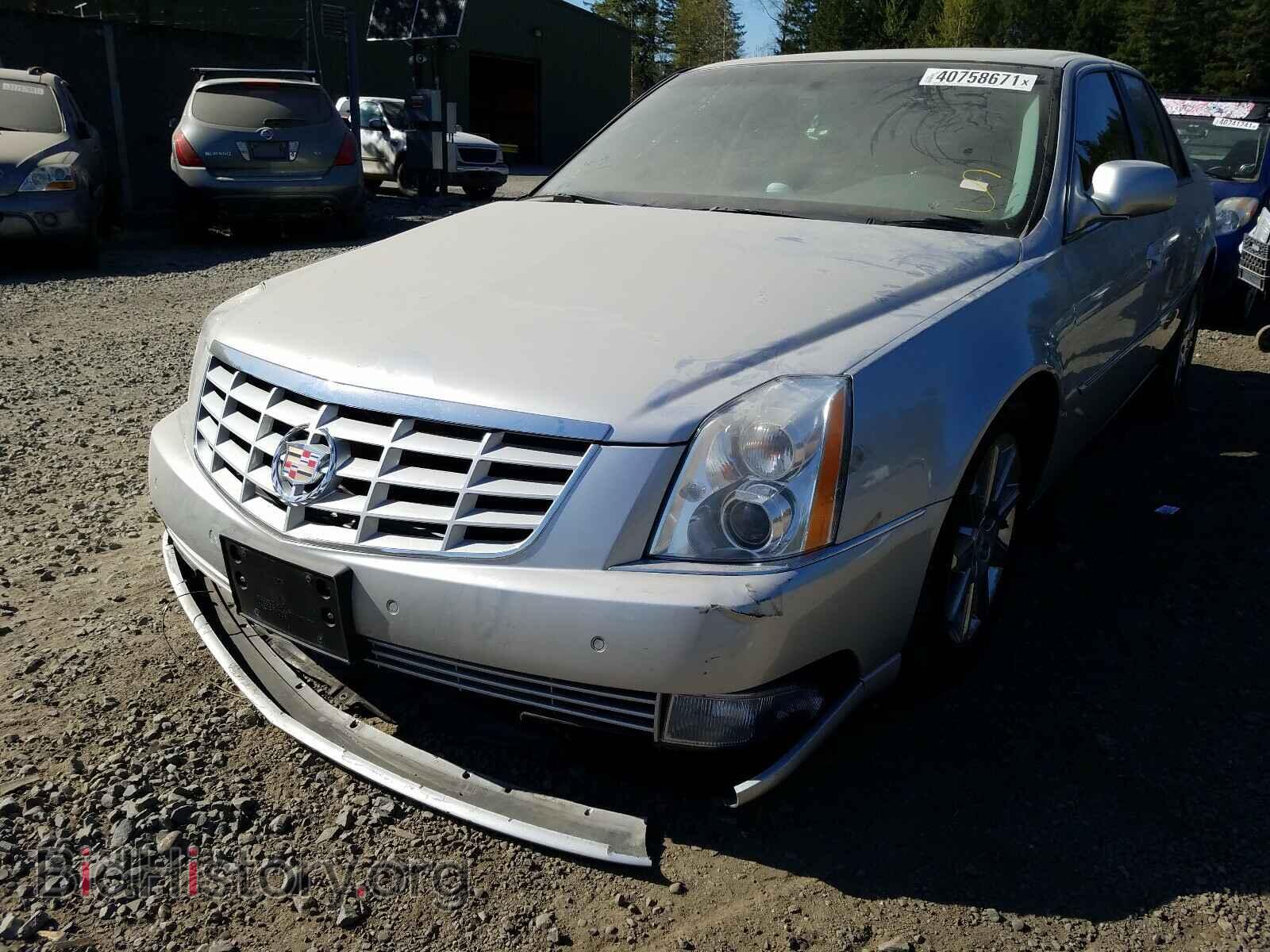 2011 CADILLAC DTS - VIN: 1G6KH5E67BU145207 - Фото 2