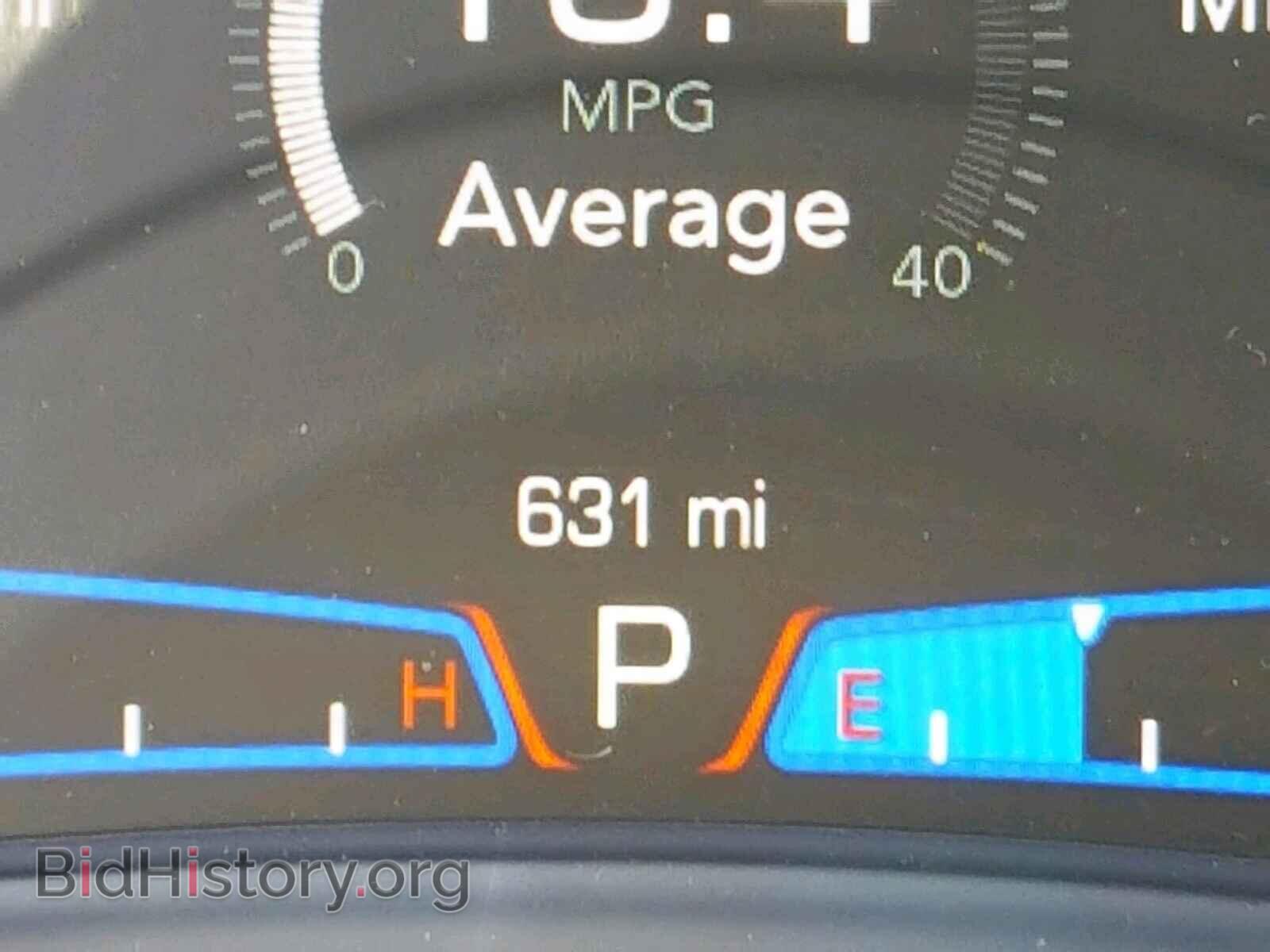 2019 CHRYSLER 300 - VIN: 2C3CCAGG4KH648490 - Фото 8