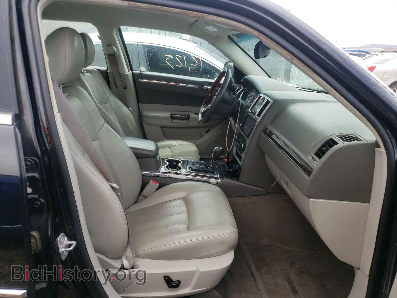 2010 CHRYSLER 300 - VIN: 2C3CA6CTXAH126208 - Фото 5