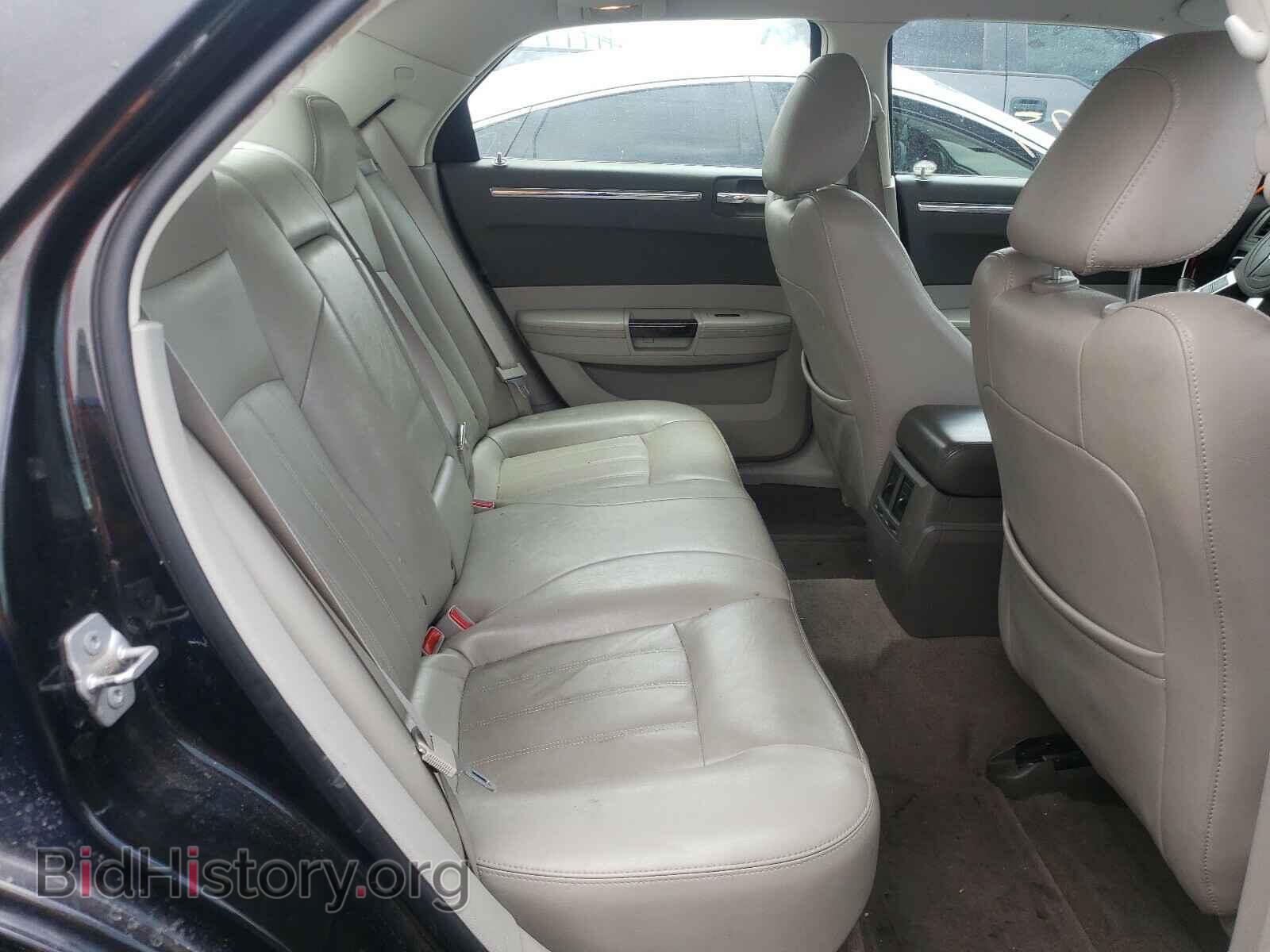 2010 CHRYSLER 300 - VIN: 2C3CA6CTXAH126208 - Фото 6