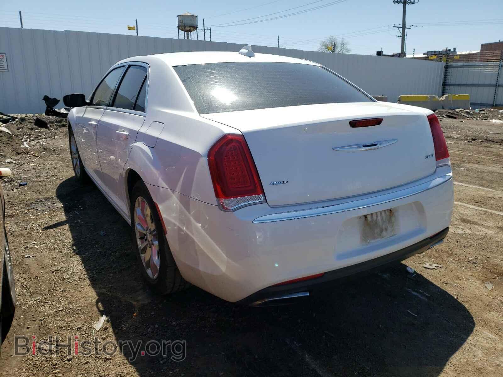 2015 CHRYSLER 300 - VIN: 2C3CCARG8FH781742 - Фото 3