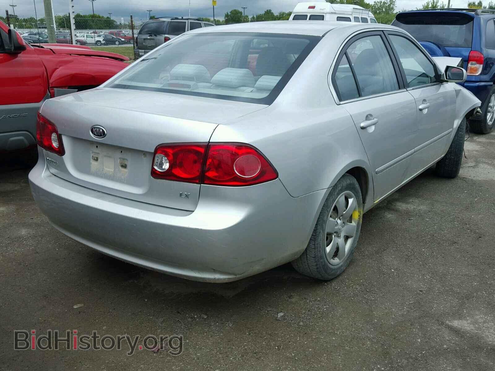 2008 KIA OPTIMA - VIN: KNAGE123085254879 - Photo 4