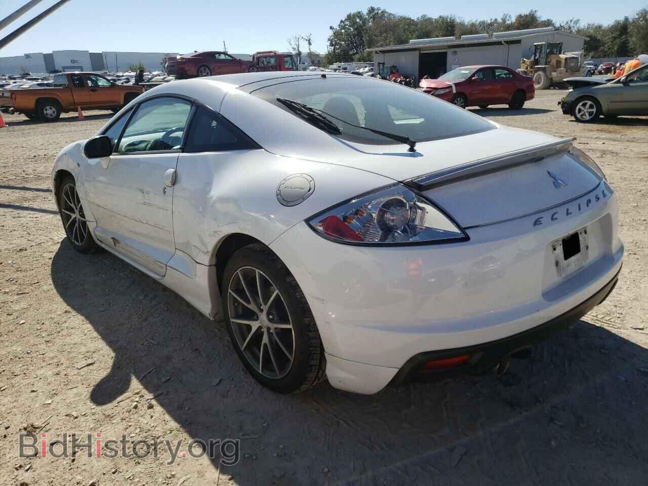 2011 MITSUBISHI ECLIPSE - VIN: 4A31K5DF6BE004079 - Photo 2