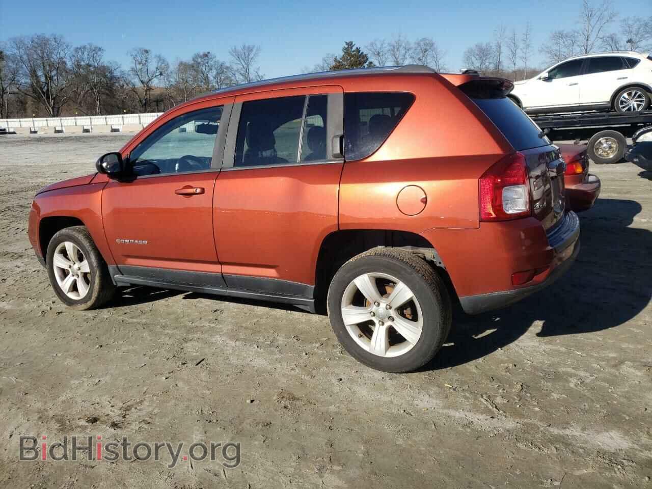 2012 JEEP COMPASS - VIN: 1C4NJDEB0CD686879 - Photo 2