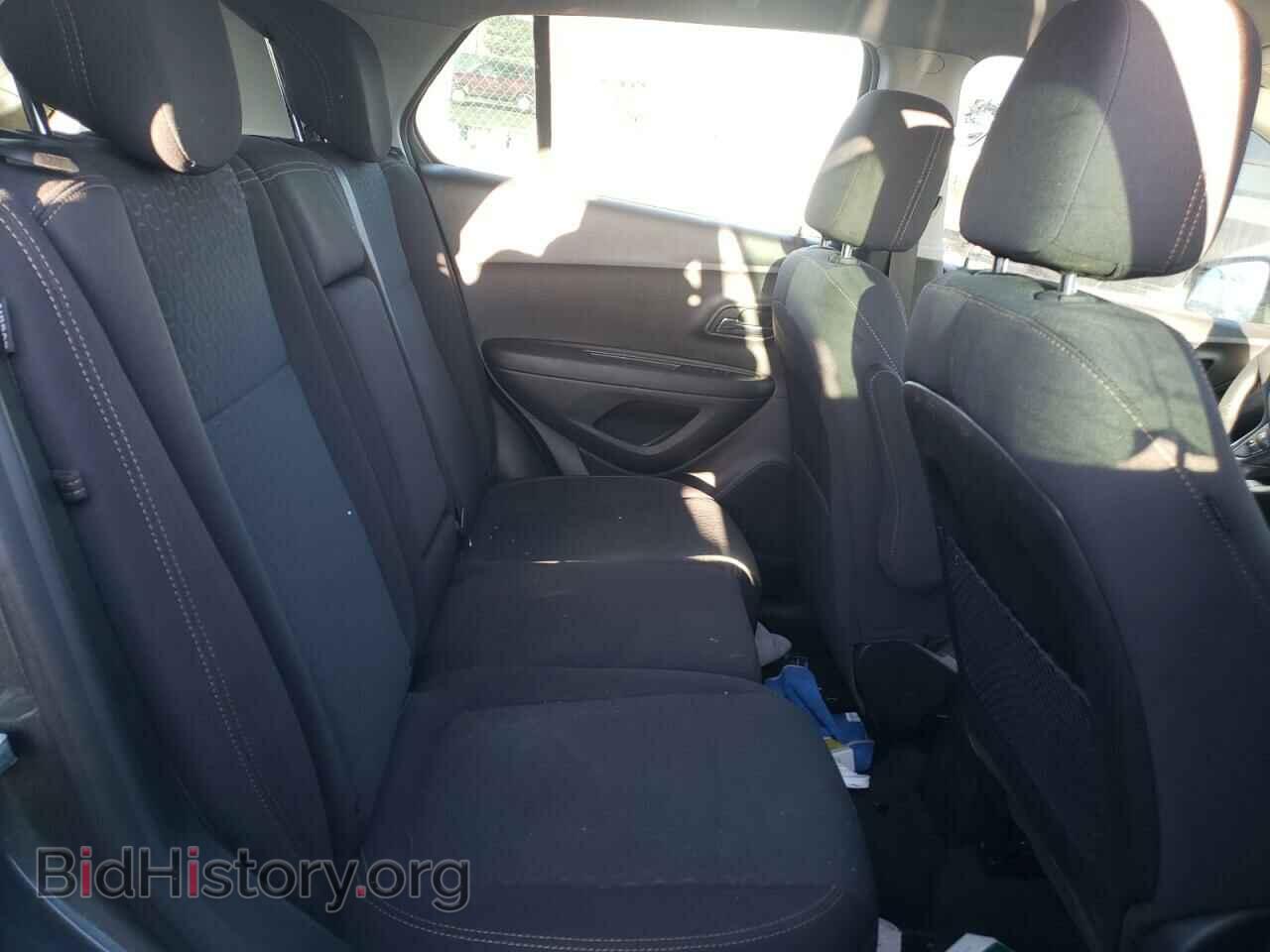 2019 CHEVROLET TRAX - VIN: 3GNCJKSB3KL374409 - Фото 6