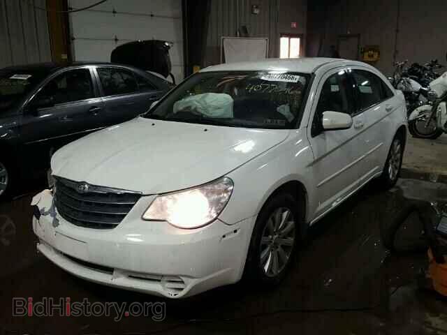 2010 CHRYSLER SEBRING - VIN: 1C3CC5FD0AN192508 - Фото 2