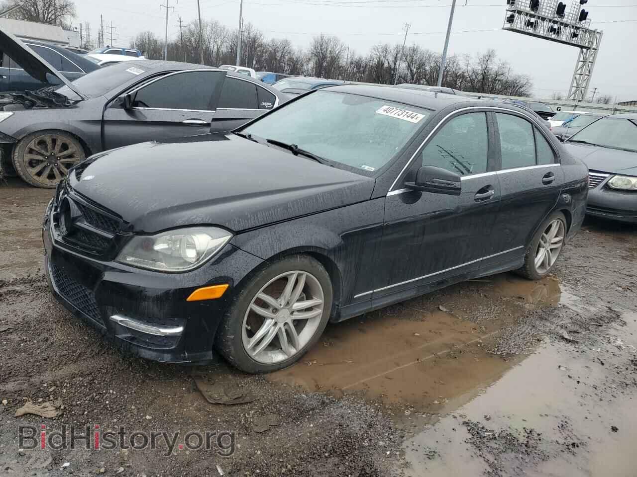 Фотография WDDGF8BB4CR207653 - MERCEDES-BENZ C-CLASS 2012