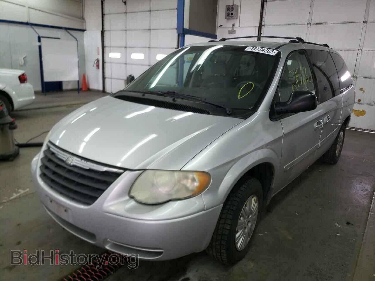 2006 CHRYSLER MINIVAN - VIN: 2A4GP44R66R705663 - Фото 2