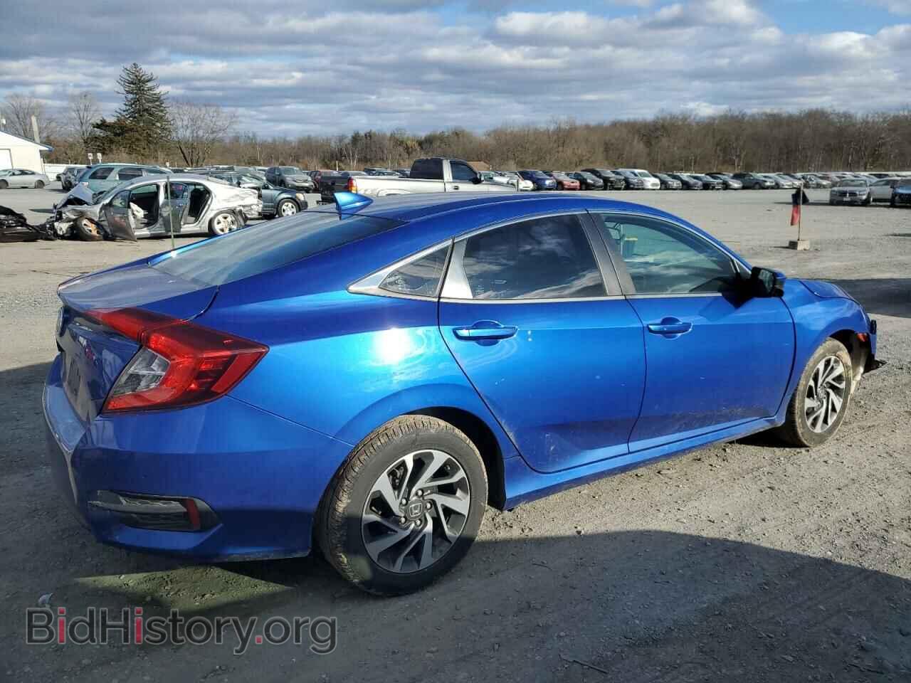 2017 HONDA CIVIC - VIN: 2HGFC2F7XHH529028 - Фото 3