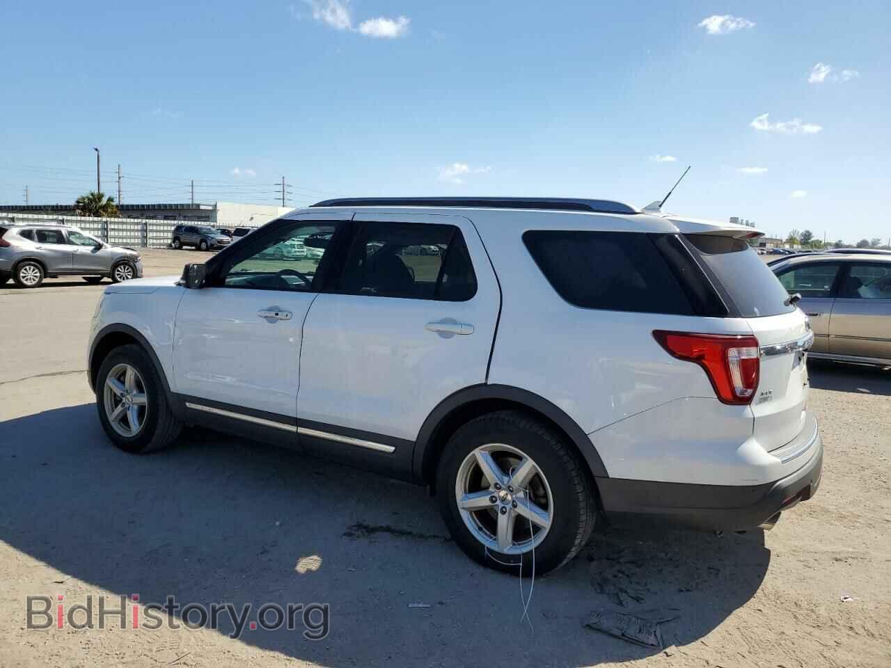 2018 FORD EXPLORER - VIN: 1FM5K7D82JGC31270 - Фото 2