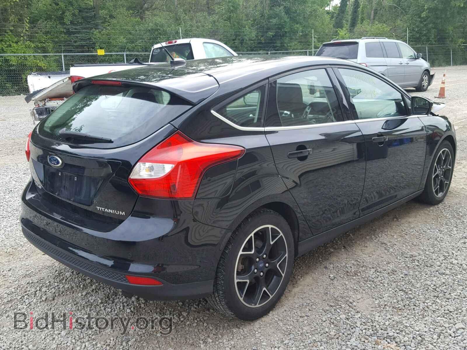 2012 Ford FOCUS (VIN 1FAHP3N28CL255546) — фото 4 из 10