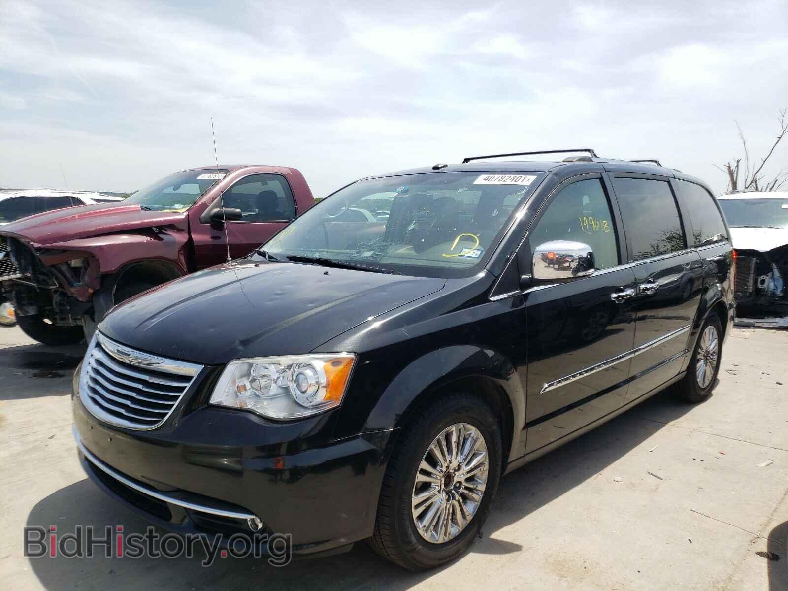 2011 CHRYSLER MINIVAN - VIN: 2A4RR6DG6BR611113 - Photo 2