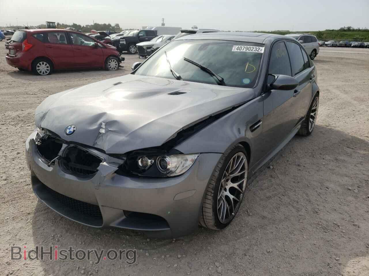 2011 BMW M3 - VIN: WBSPM9C55BE203477 - Фото 2