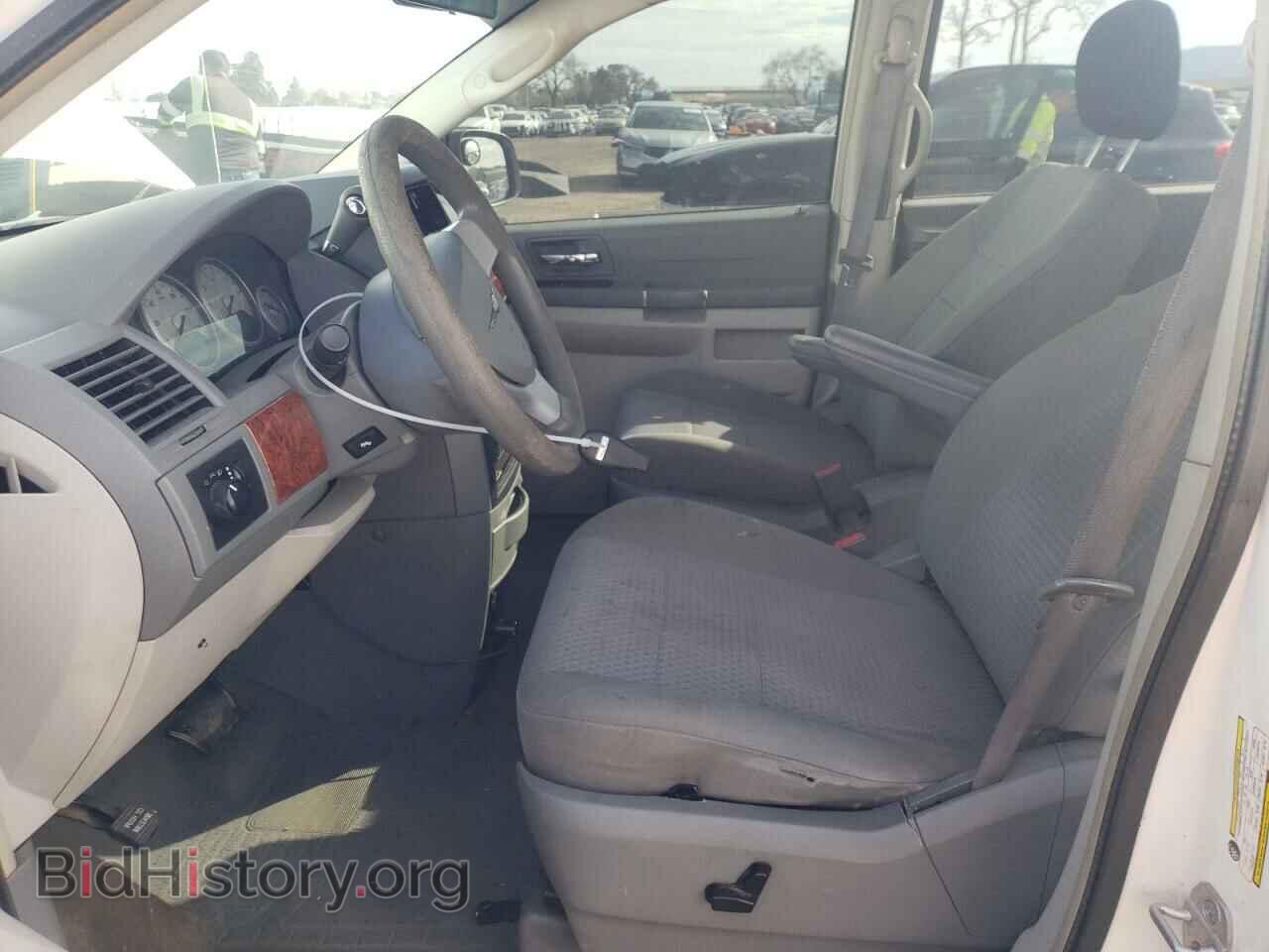 2008 CHRYSLER MINIVAN - VIN: 2A8HR44H18R675074 - Фото 7