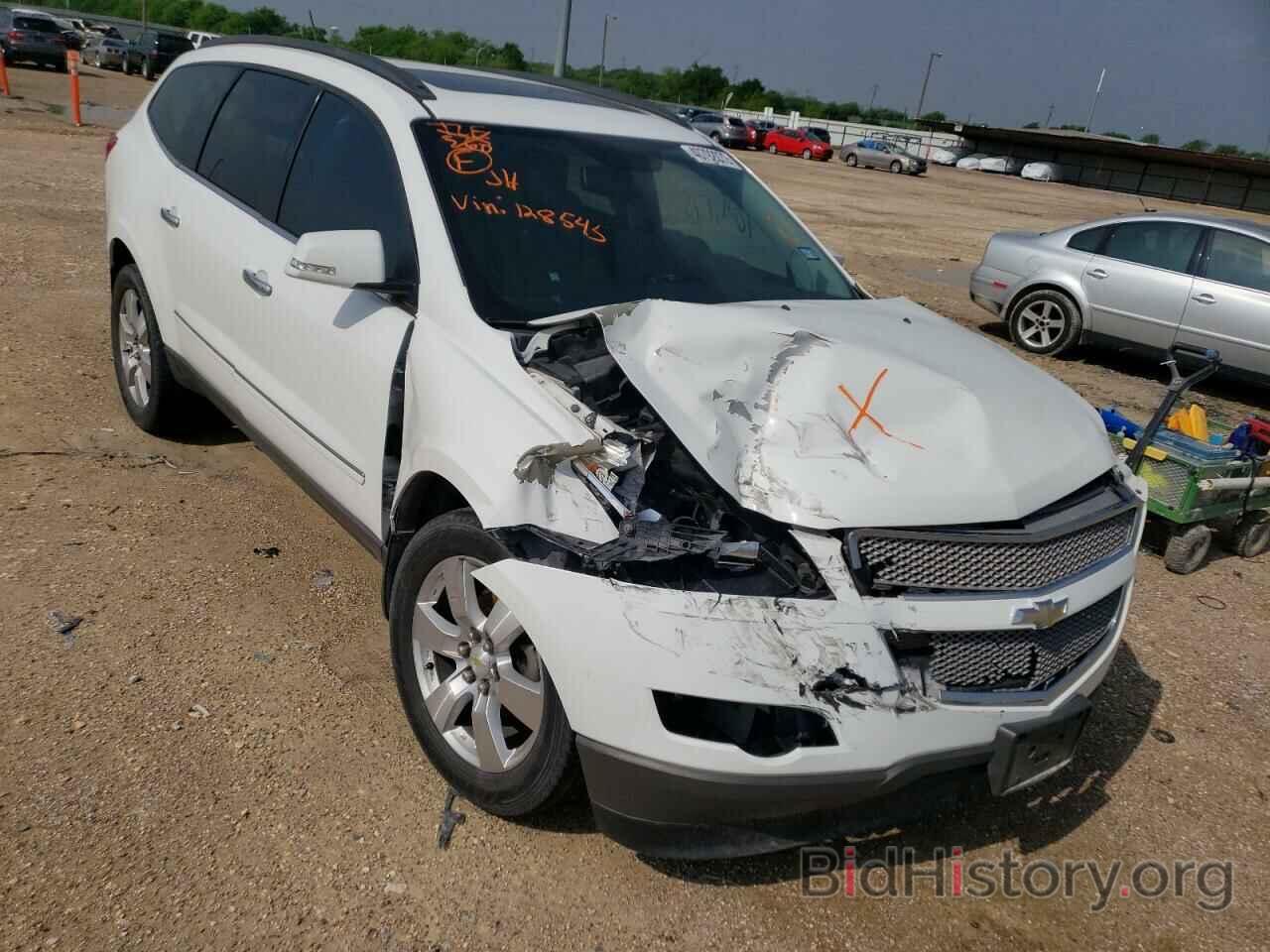 Photo 1GNLRHED8AS128545 - CHEVROLET TRAVERSE 2010
