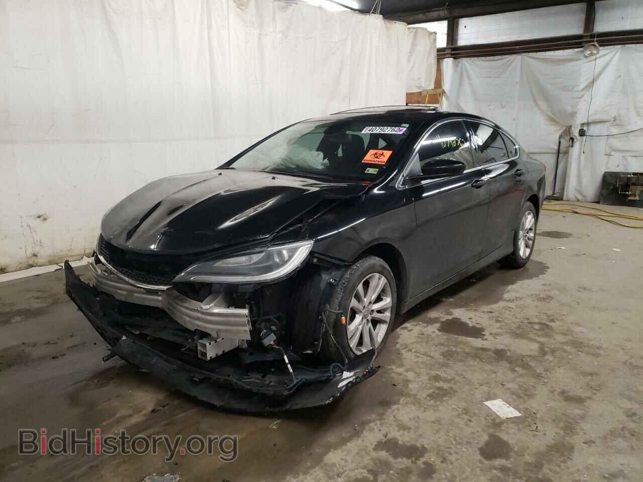 2015 CHRYSLER 200 - VIN: 1C3CCCAB0FN575379 - Фото 2