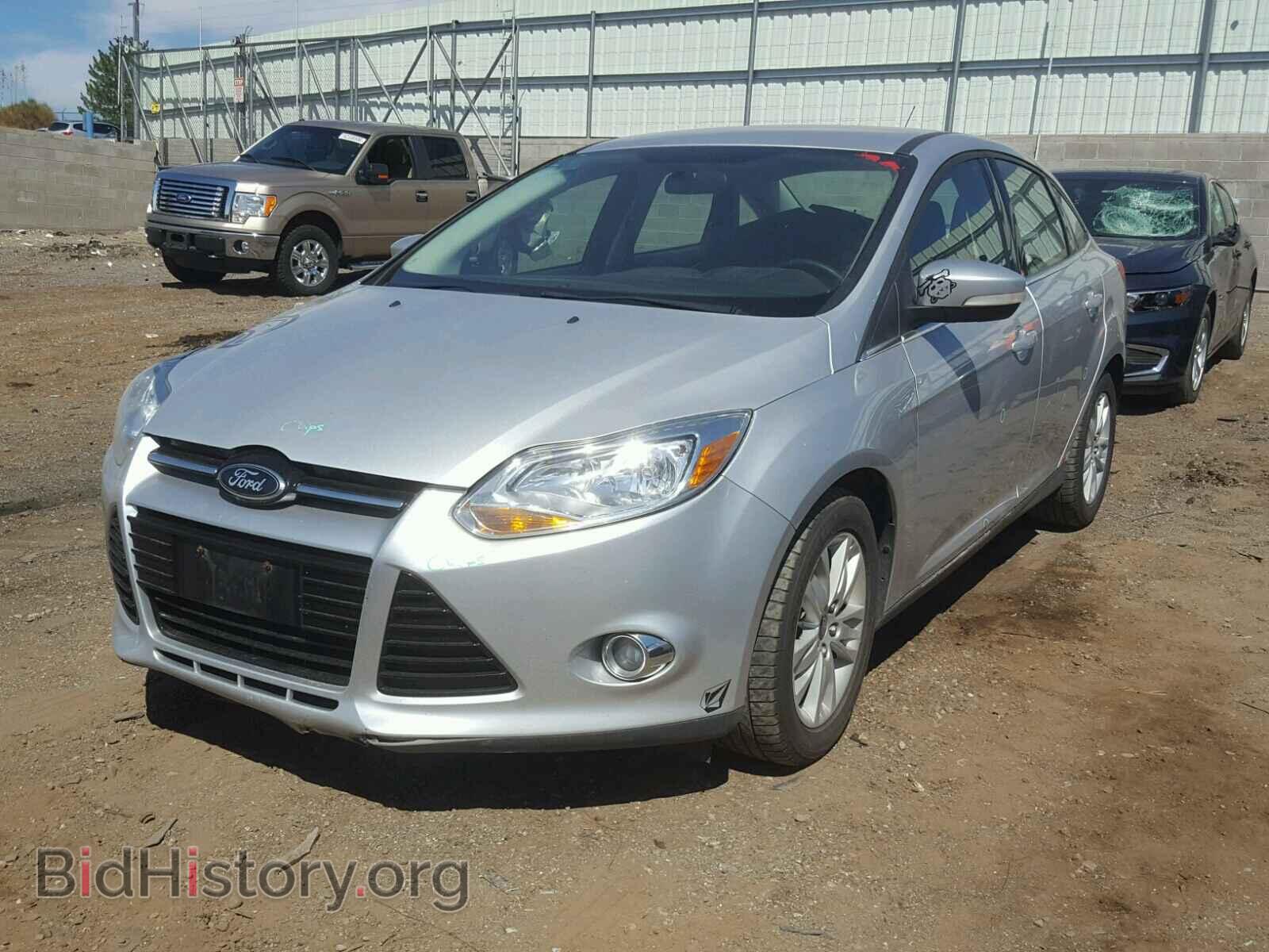 2012 Ford FOCUS (VIN 1FAHP3H27CL378931) — фото 2 из 10